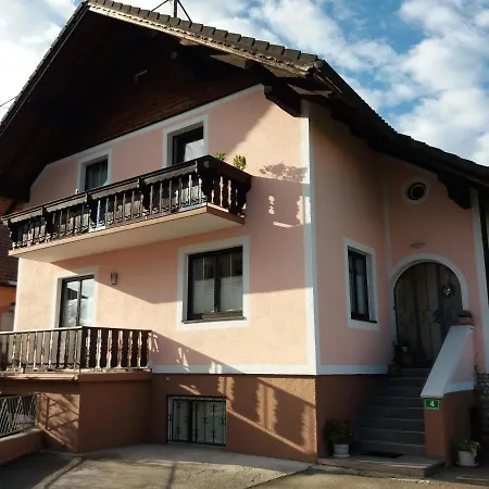 Wohnung Mit Charme In Pinsdorf Exterior photo
