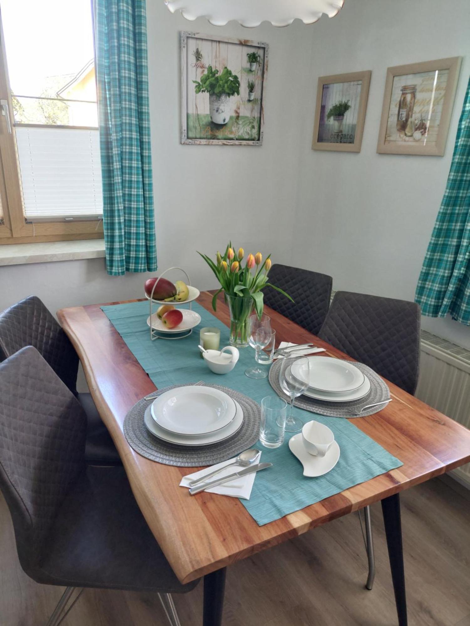 Apartment Mit Charme In *