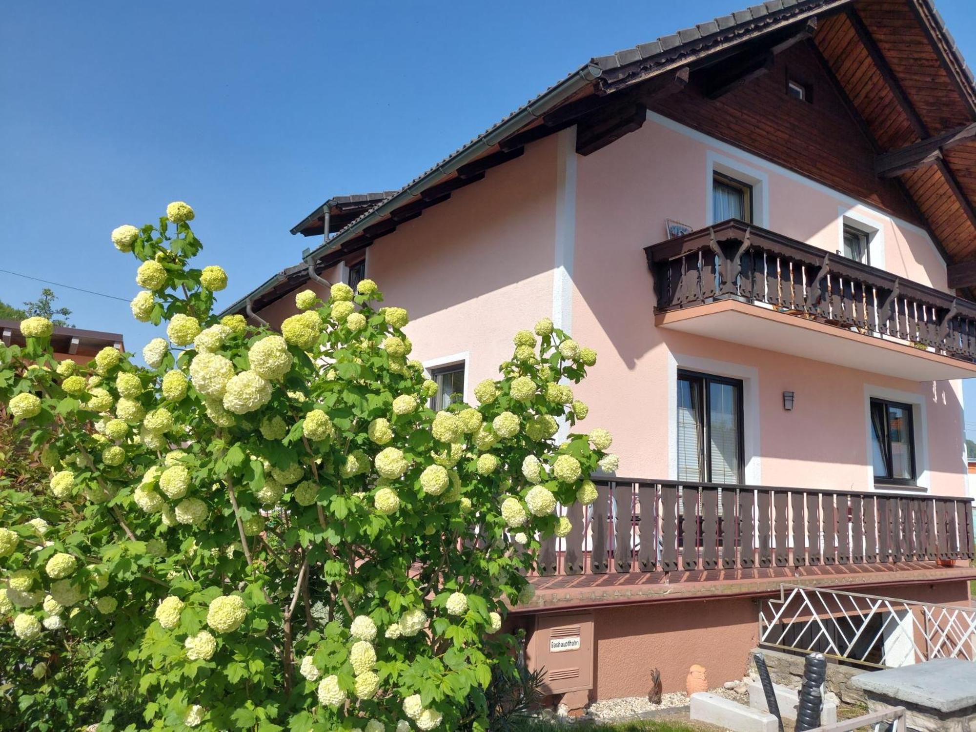 Mit Charme In Pinsdorf